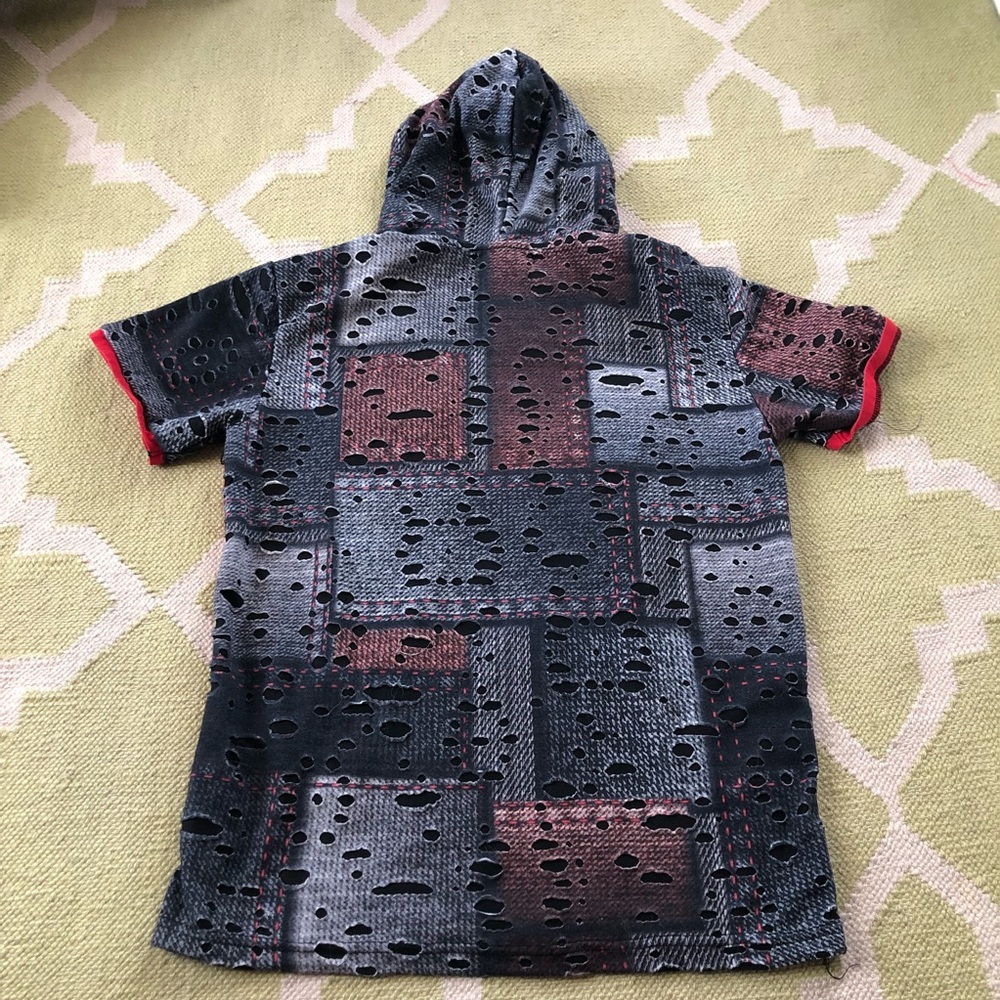 Perruzo Distressed Hooded Short Sleeve Shirt - Picture 3 of 5